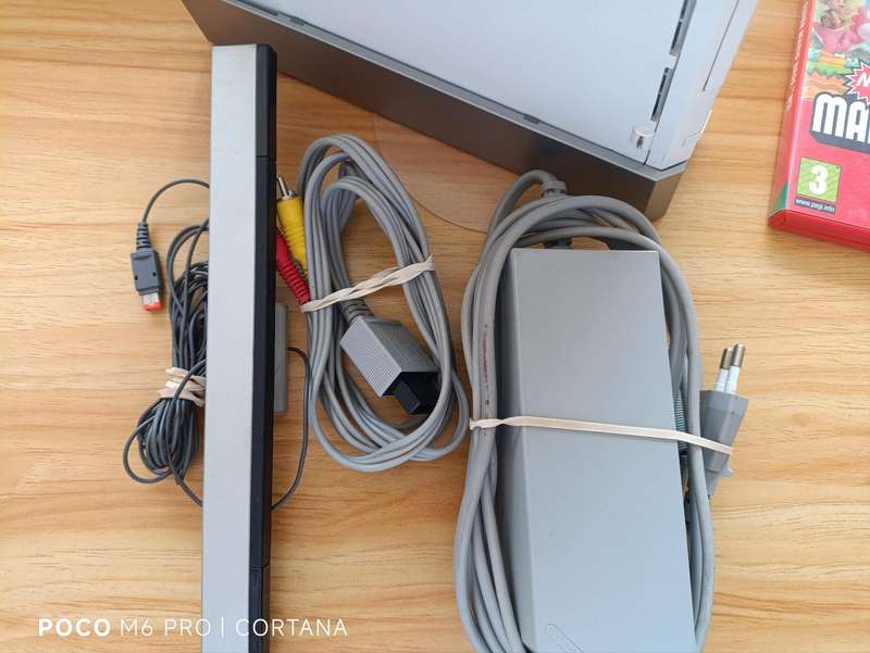 Nintendo Wii Console With New Mario Super Bros Game