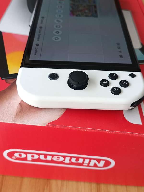 Nintendo Switch Oled (White) +Original Box