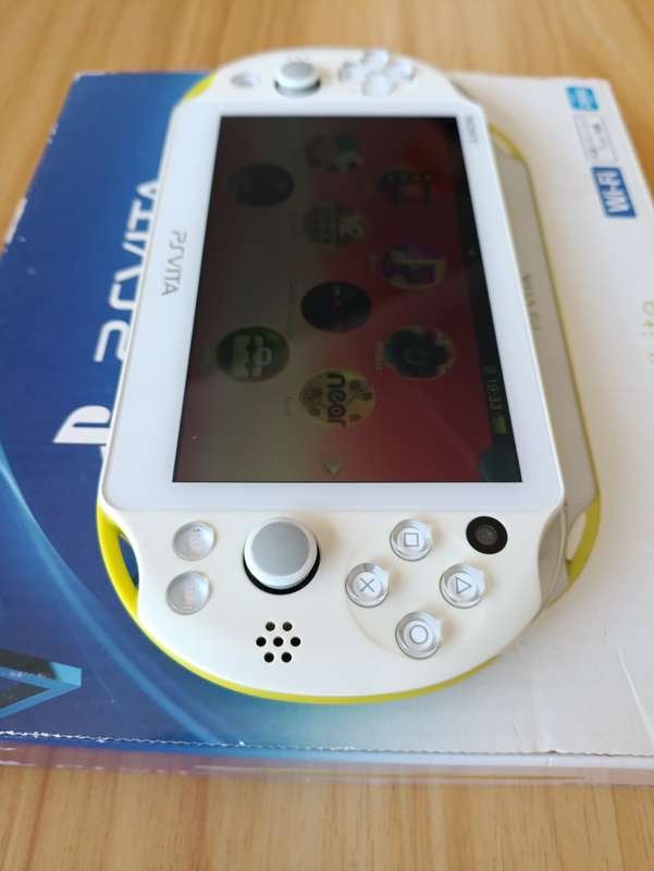 Ps Vita Slim Console +Box
