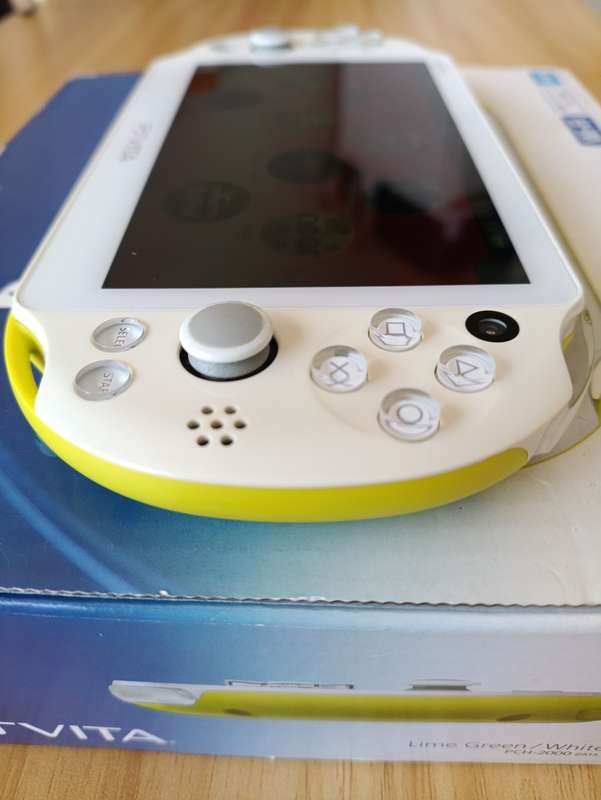 Ps Vita Slim Console +Box