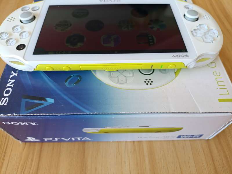 Ps Vita Slim Console +Box