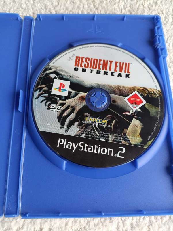 Resident Evil Outbreak Playstation 2 PAL