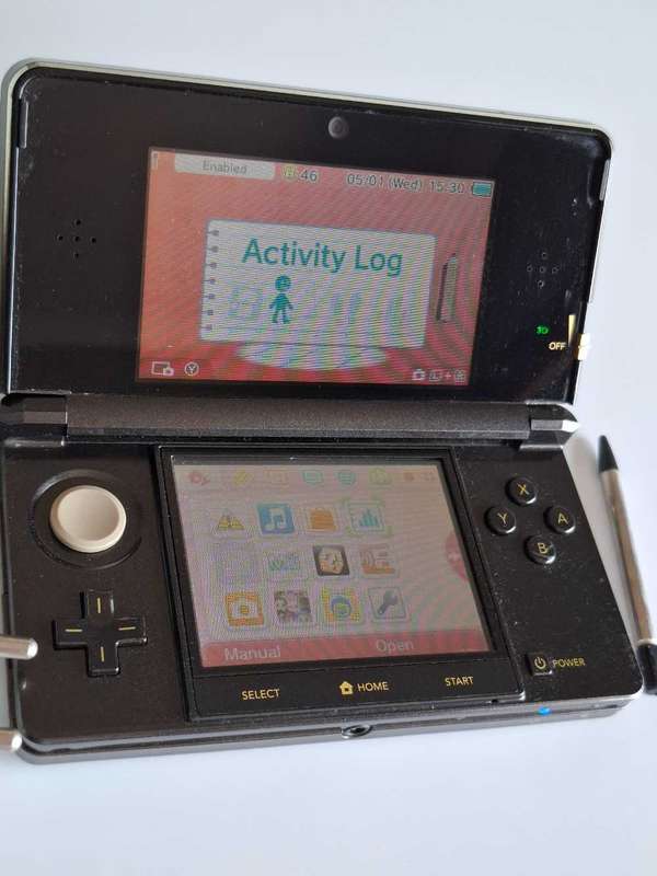 Nintendo 3Ds Console +Charger