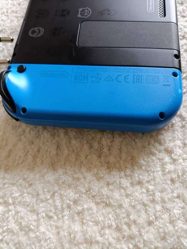 Nintendo Switch Fortnite Edition Console +Protective Carry Case