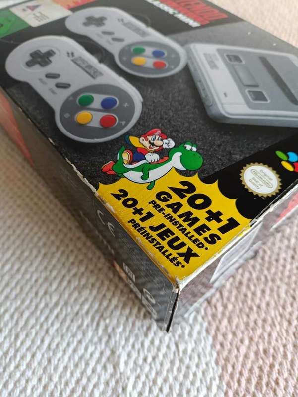 Super Nintendo Entertainment System +Box