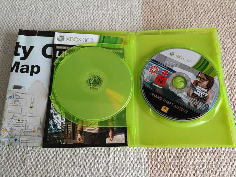 Grand Theft Auto IV & Episodes From Liberty City Stories Xbox 360 PAL