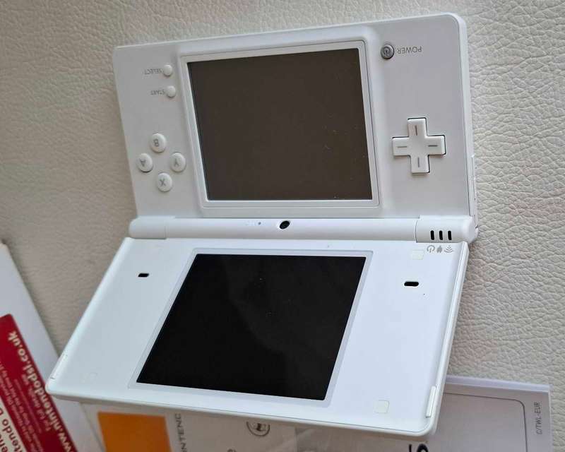 Nintendo Dsi Console White