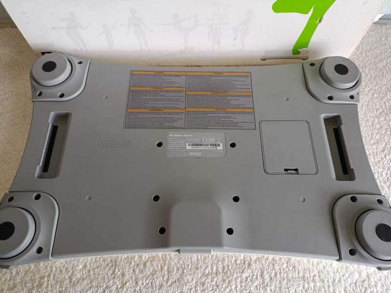 Wii Fit +Wii Balance Board +Box