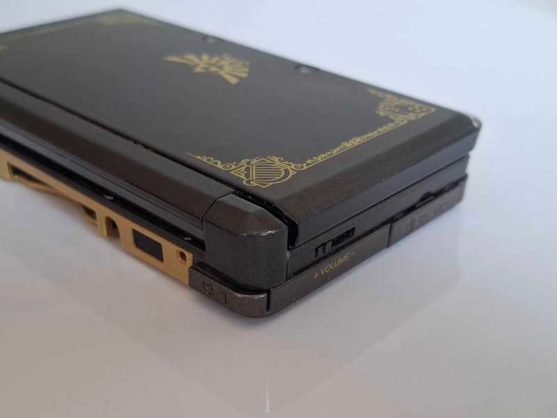 Nintendo 3Ds Console +Charger