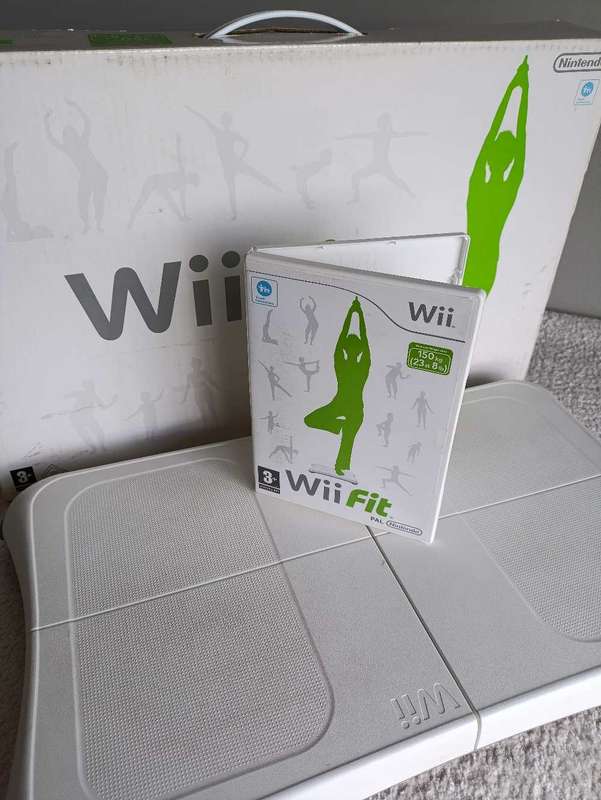 Wii Fit +Wii Balance Board +Box