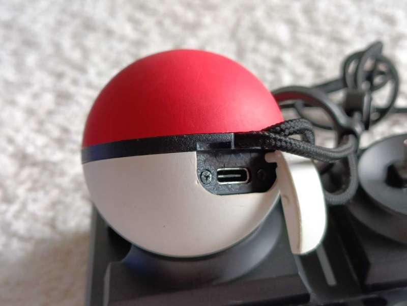 Pokéball Controller +Charger Nintendo Switch