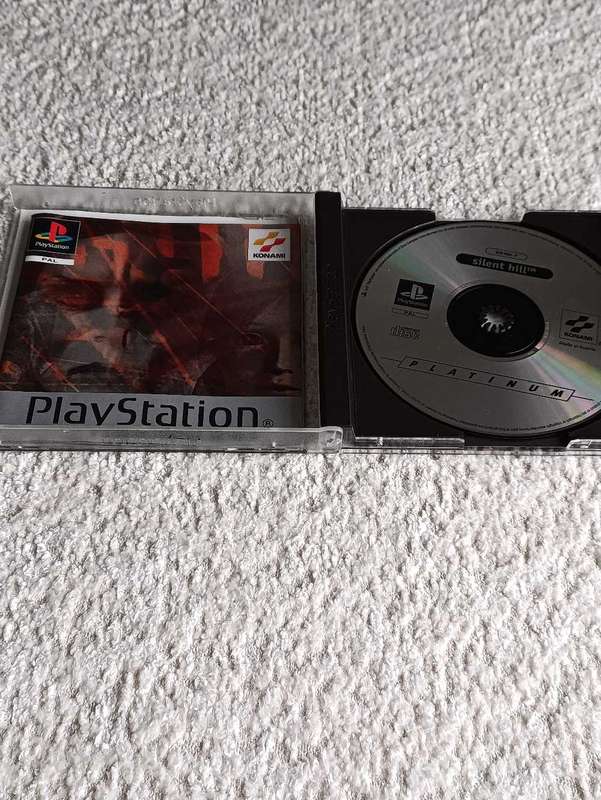 Silent Hill Platinum Edition   Playstation 1 PAL CIB