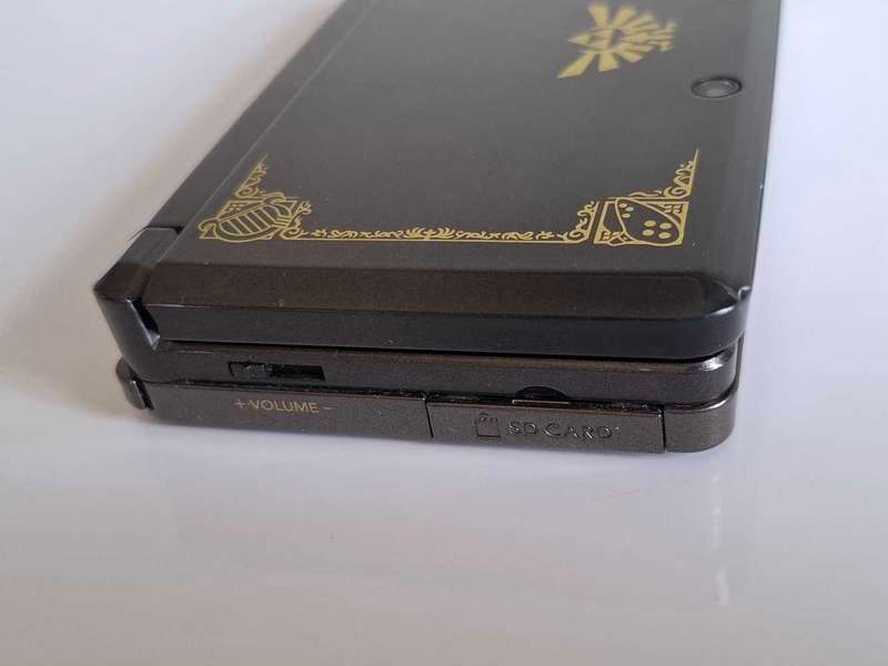 Nintendo 3Ds Console +Charger