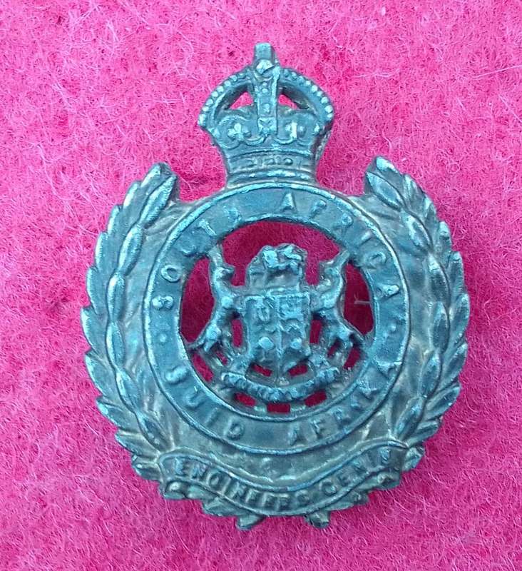SOUTH AFRICAN ENGINEERS CAP BADGE