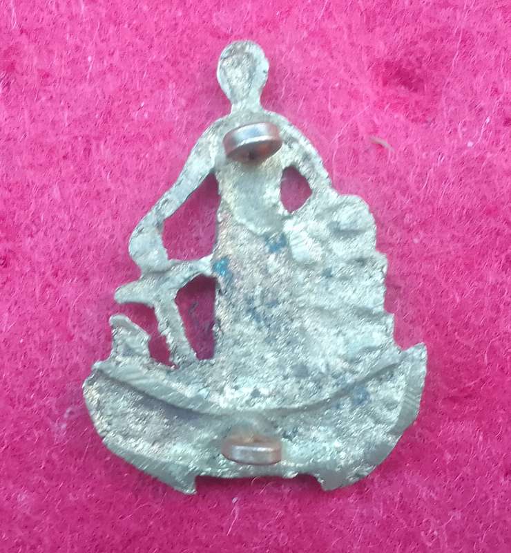CAPE CORPS CAP BADGE-WORN 1915-1919- 2 LUGS