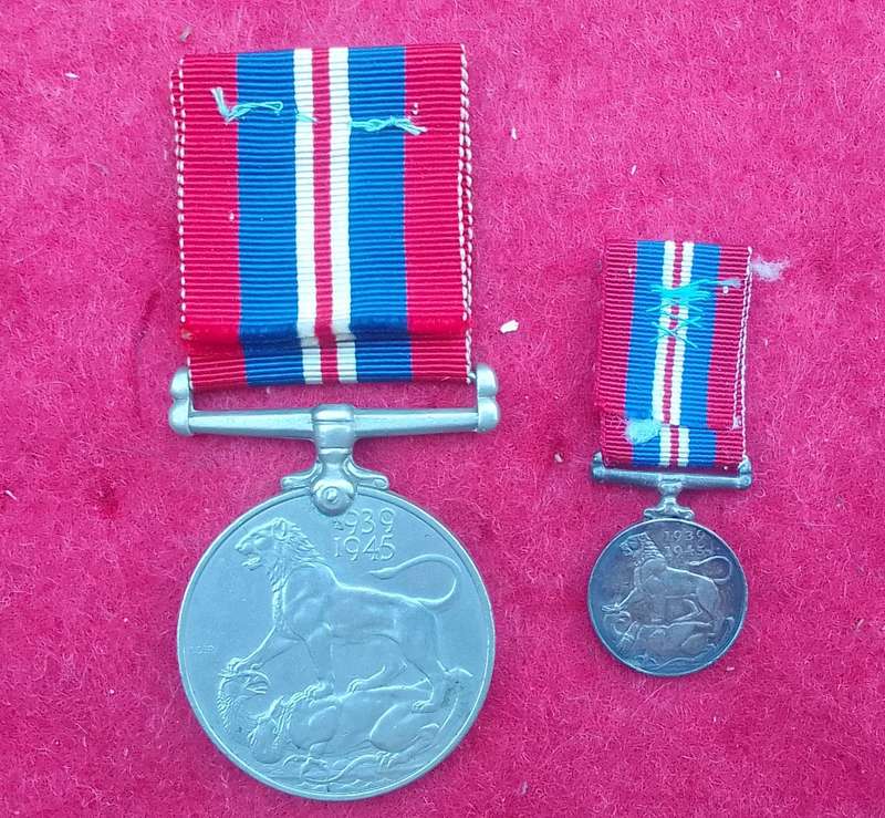 1939 -   1945 WAR MEDAL FULL SIZE AND MINIATURE ISSUED TO C169362 B TOBEY