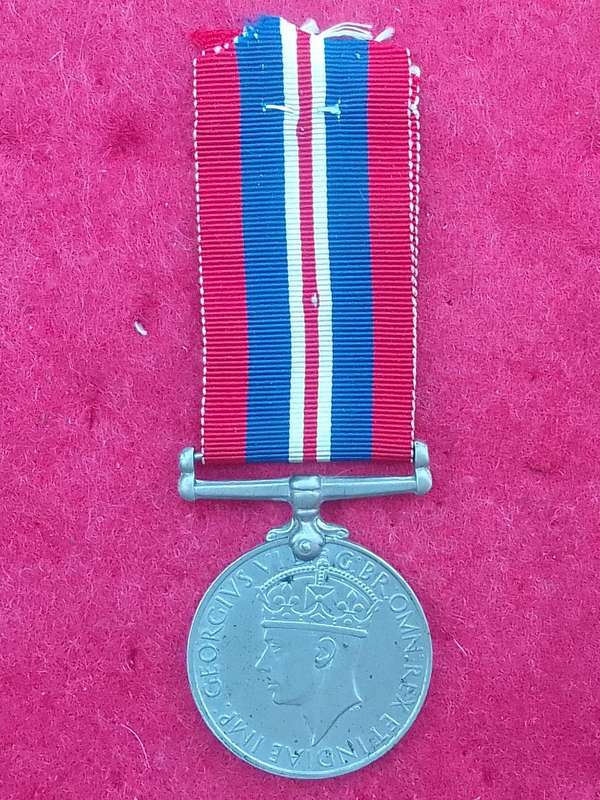 1939 -   1945 WAR MEDAL FULL SIZE ISSUED TO 194091 GA BUTCHER