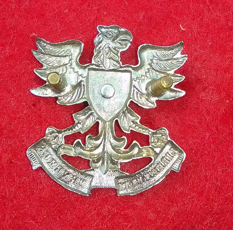 REGIMENT   NORTH NATAL CHROME CAP BADGE-WORN POST 1976- 2X SCREW LUGS