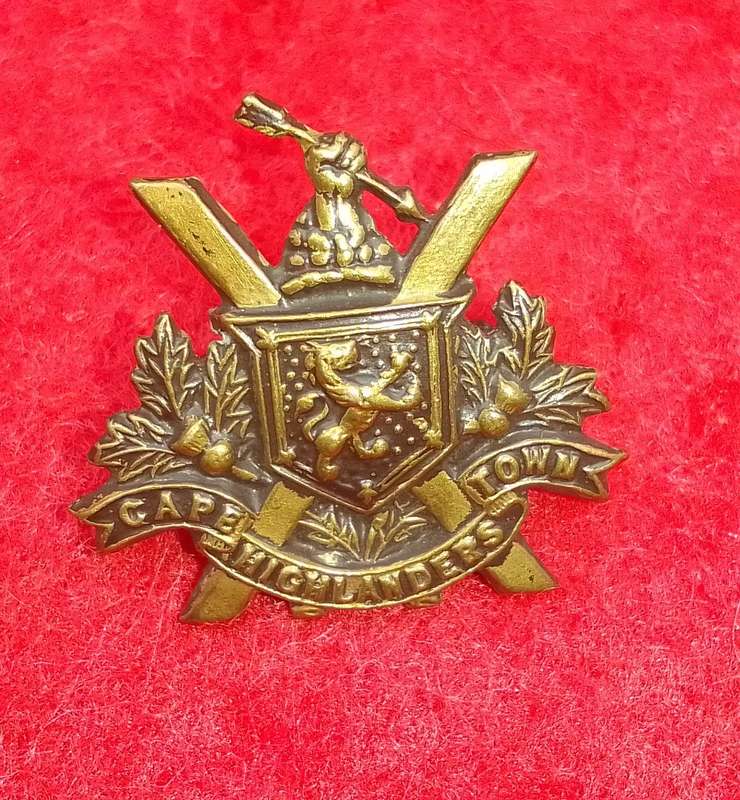 CAPE TOWN HIGHLANDERS COLLAR BADGE