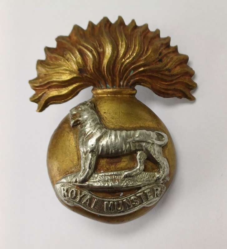 Boer War/ WWI Royal Munster Fusiliers Cap Badge