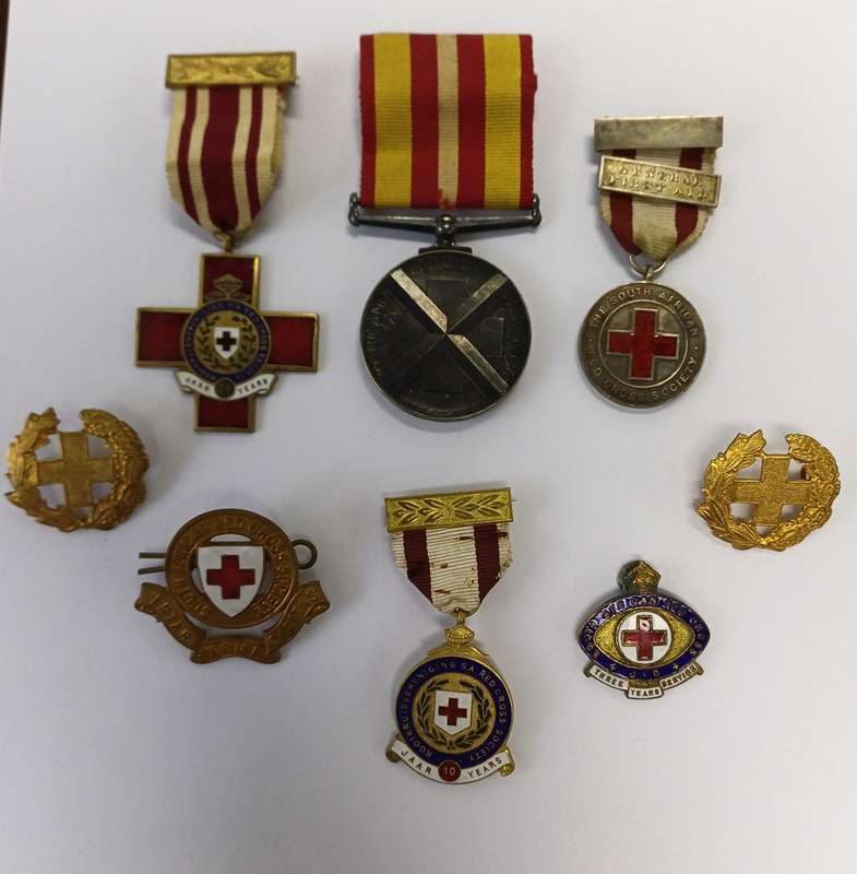 Rare Voluntary Medical Sevrice Medal Group. Unusual to an Indian Recipient during the Apartheid era