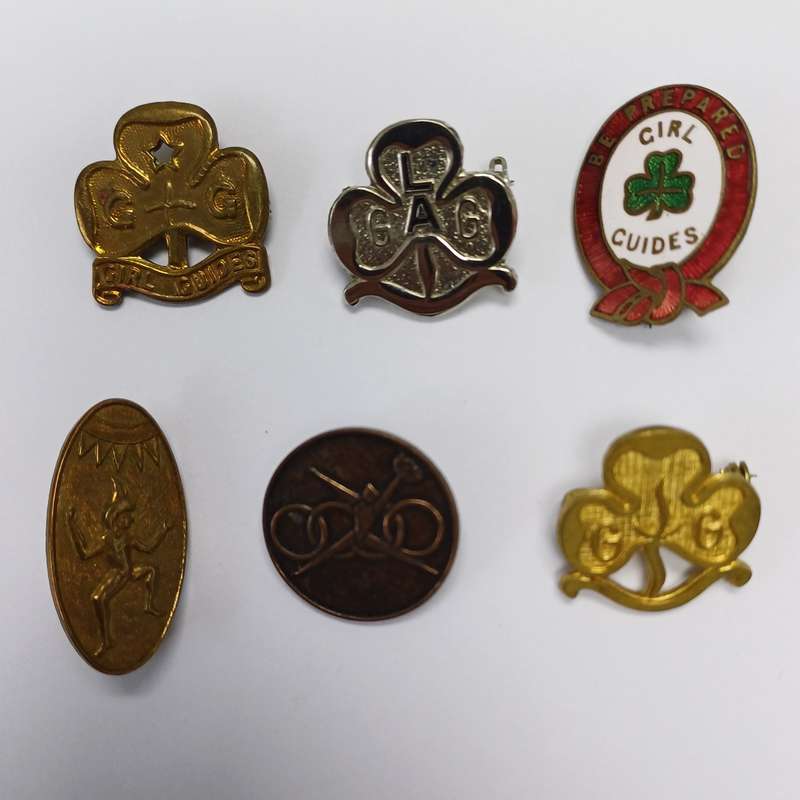 Vintage Girl Guides Badges x 6