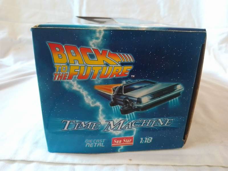 Sun Star Dolorean "Back to the future 2" Time machine 1:18 scale.