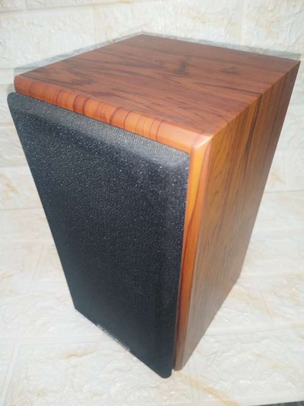 Two High Quality Home Theatre Surround Speakers