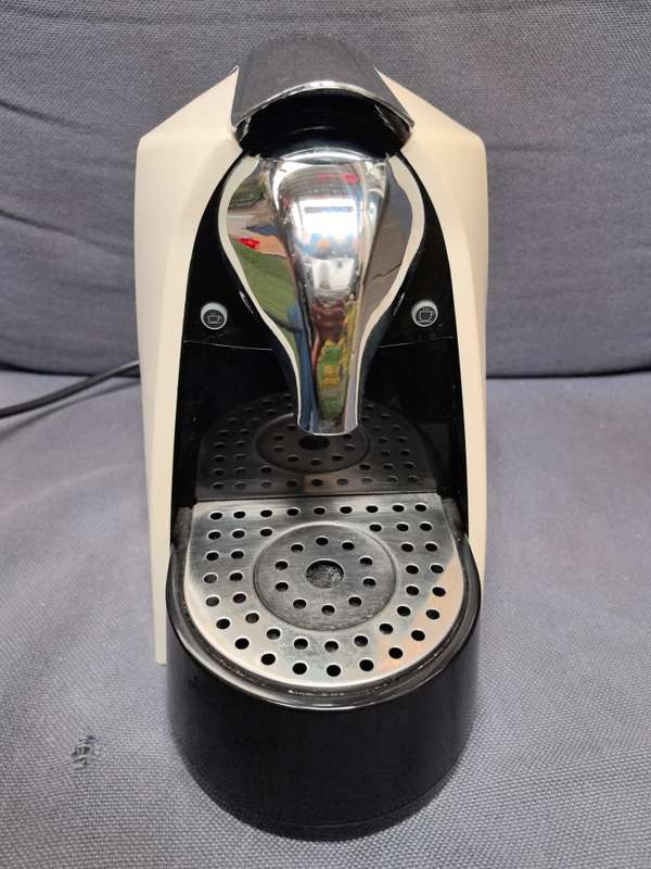 Platinum Nespresso Maker