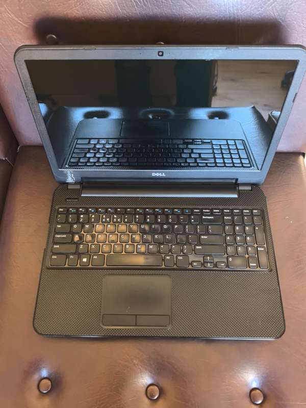 Dell Inspirion 3521