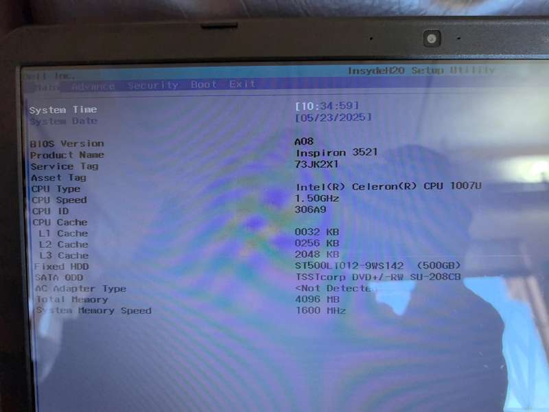 Dell Inspirion 3521