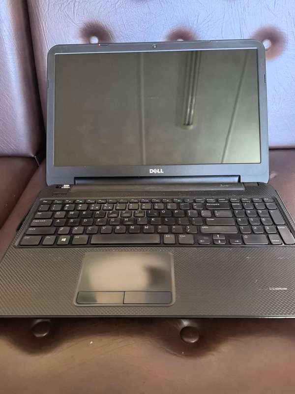 Dell Inspirion 3521