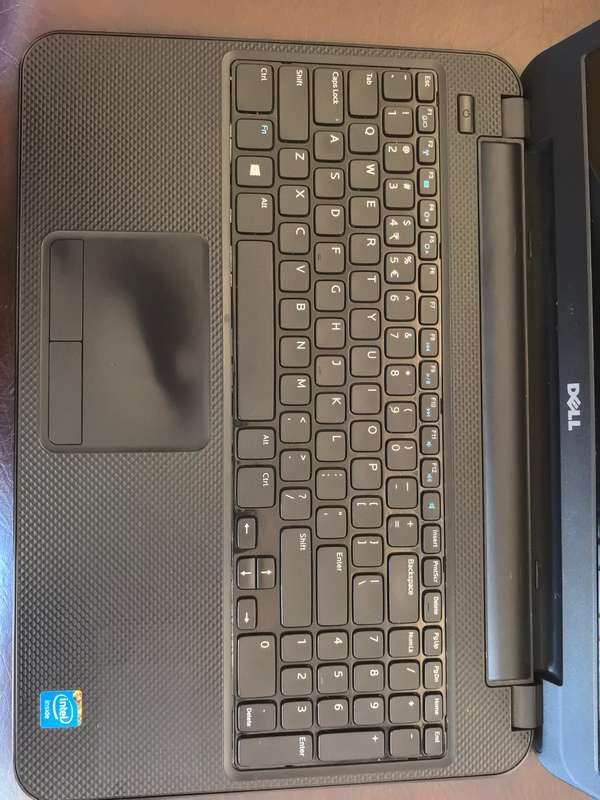 Dell Inspirion 3521