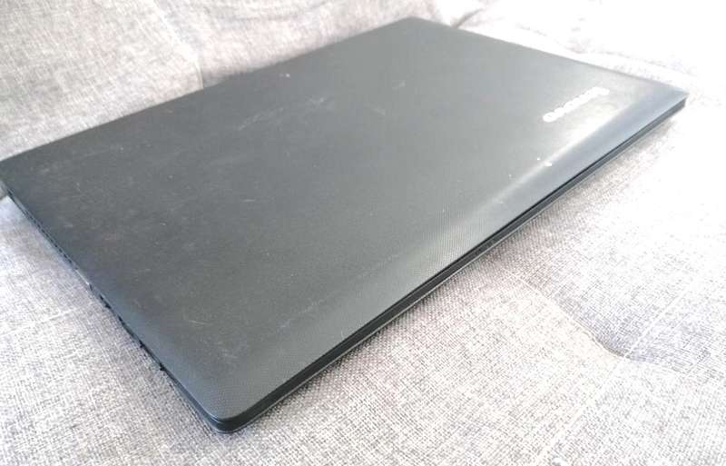 LENOVO G50 i3 LAPTOP, NO CHARGER, NOT TESTED SOLD AS IS*