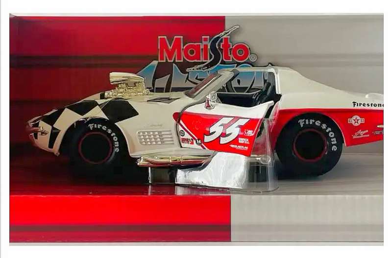 Maisto 1:24 scale 1970 Chevrolet Corvette