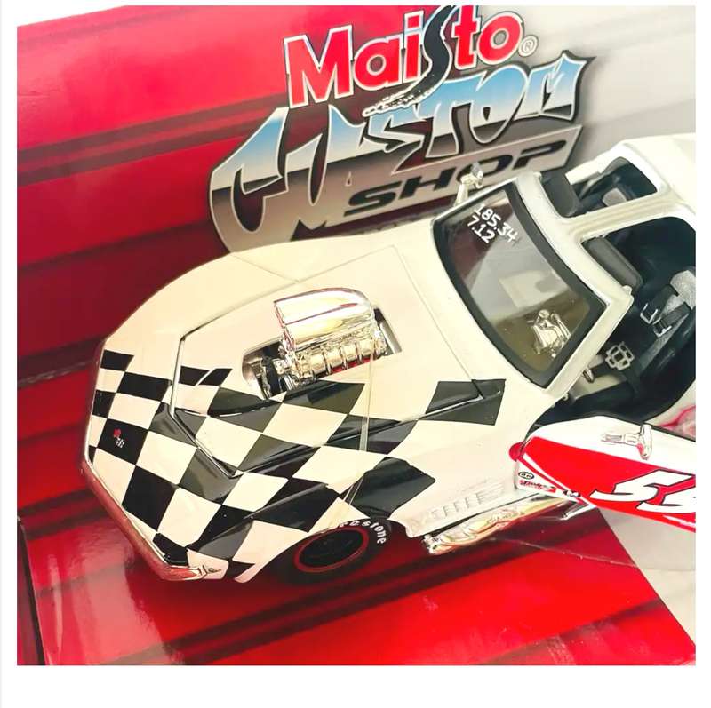 Maisto 1:24 scale 1970 Chevrolet Corvette