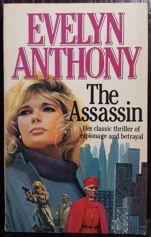 The Assassin - Evelyn Anthony (Small Paperback)