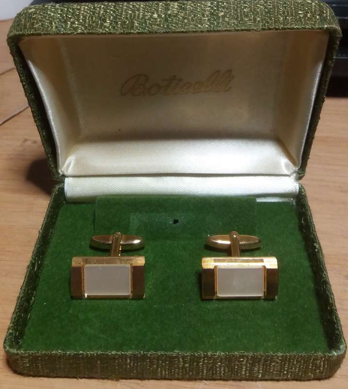 *** Vintage Cufflinks *** All in a Very Good Condition.