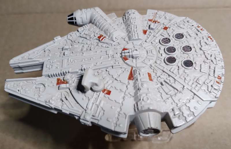 Hotwheels: 2014 Star Wars Star-Ship Millennium Falcon & Flight Navigator (Finger Fighter).