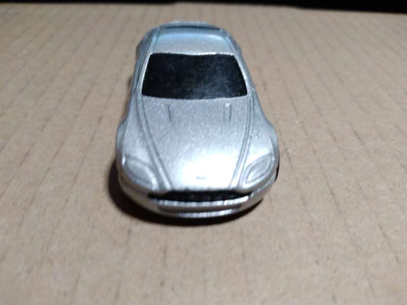 Hotwheels: Aston Martin V8 Vantage (2008 All Stars)