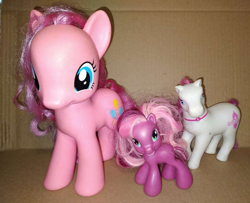 Lot 3 Ponies - 2x Hasbro "My Little Pony" + 1 x Simba Toys Pony