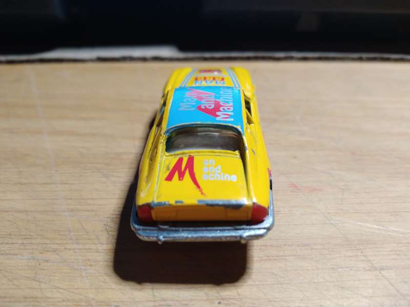 Yatming Jaguar XJS Man and Machine No. 1076 made in China