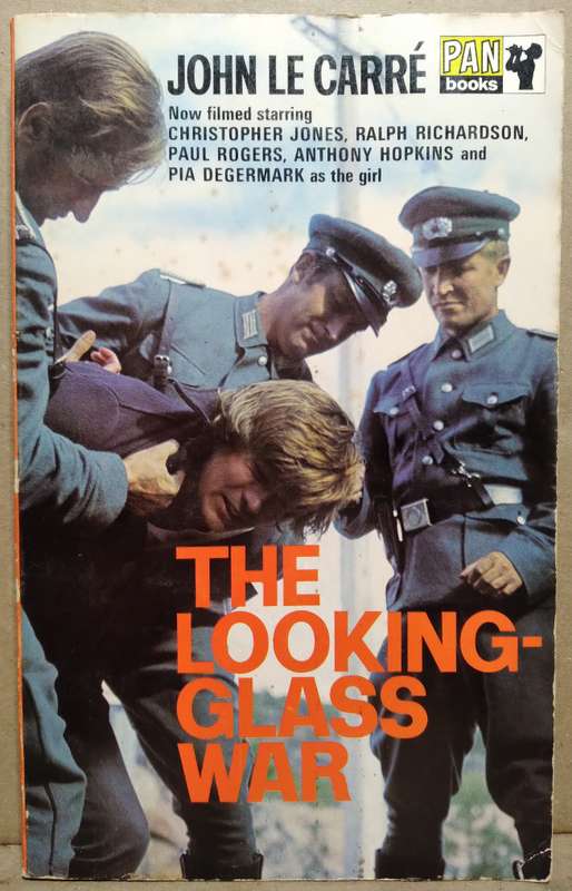 The Looking Glass War - John Le Carre (Small Paperback)