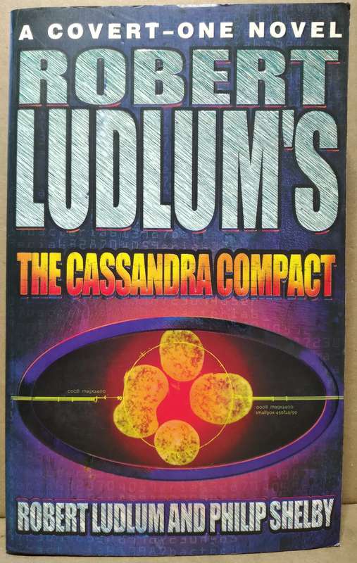 The Cassandra Compact - Robert Ludlum (Small Paperback)