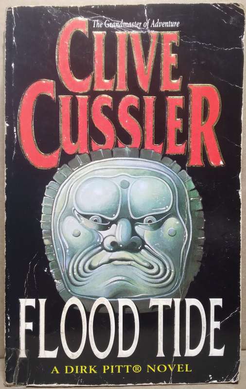 Flood Tide - Clive Cussler (Small Paperback)