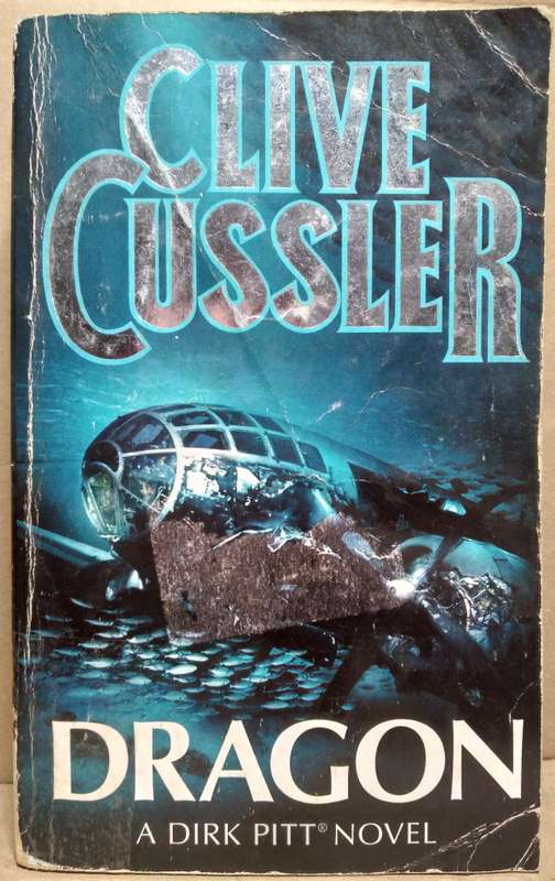 Dragon - Clive Cussler (Small Paperback)