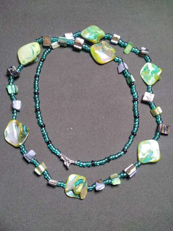 Beautiful Opera (70-85cm) Women's Glass Bead & Pebble Necklace