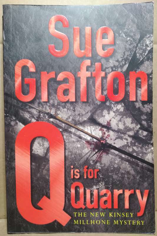 Q is for Quarry - Sue Grafton (Large Paperback)