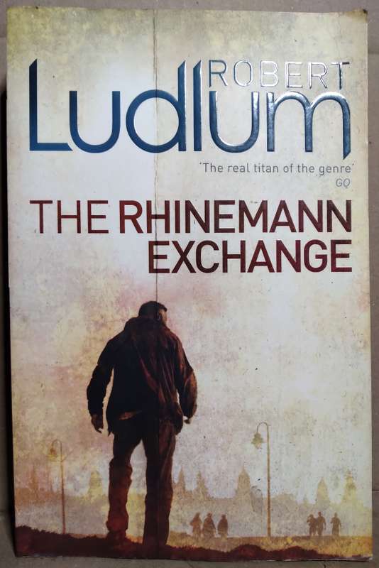 The Rhinemann Exchange - Robert Ludlum (Medium Paperback)
