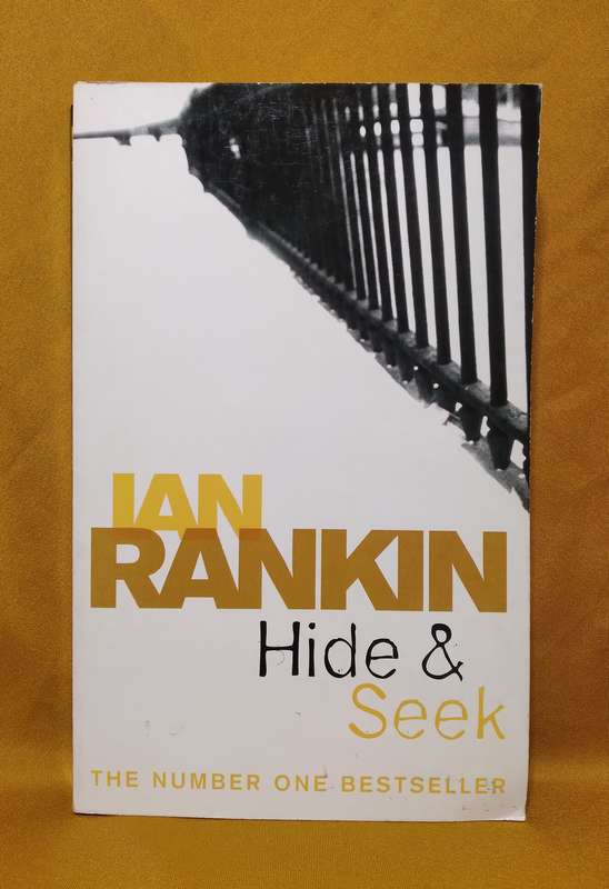 Hide and Seek - Ian Rankin
